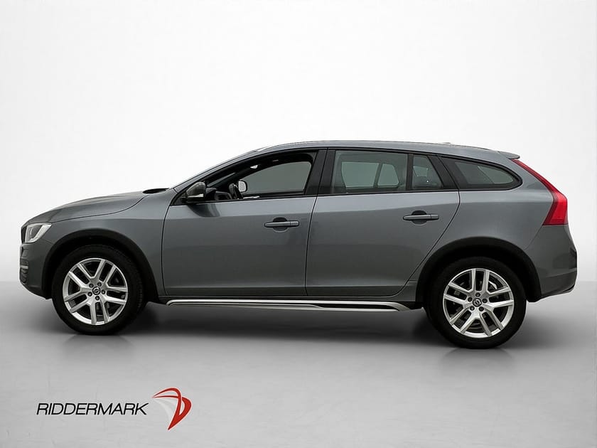 Bild 4 av Volvo V60 Cross Country Summum AWD VOC D-Värmare Drag Skinn