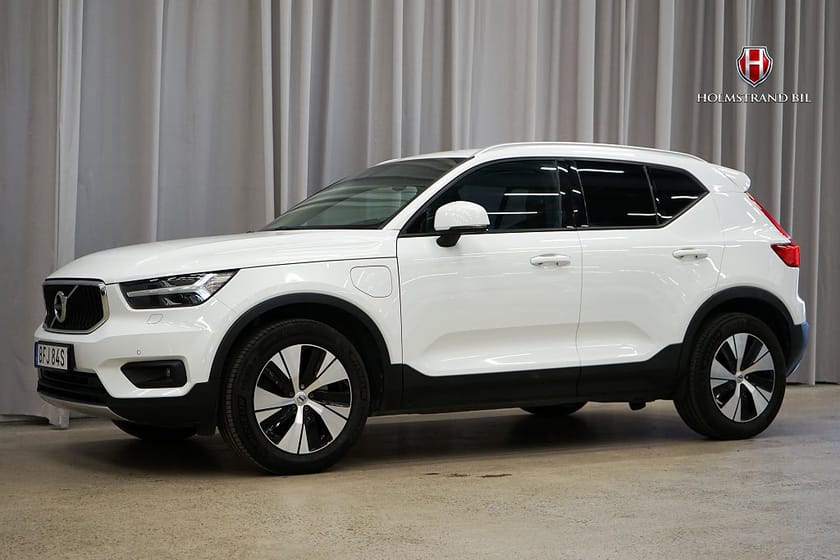 Bild 4 av Volvo XC40 T5 Twin Engine Momentum Adv Drag Pvärme Kamera Carplay