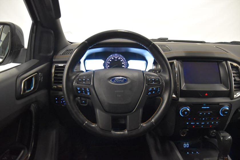 Bild 2 av Ford Ranger Dubbelhytt 3.2 TDCi 4x4 Aut Diffspärr Drag AdaptivF D-värm B-kam 200hk