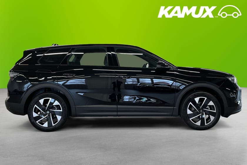 Bild 2 av Opel Grandland Hybrid 1.2 Turbo eDCT 145hk  Nybilsgaranti 360° Kamera Drag Carplay
