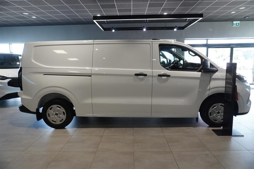 Bild 4 av Ford Transit Custom 320 Skåp Trend 320l 2.0l Ecoblue 170hk 8-Växlad Automat FWD Diesel
