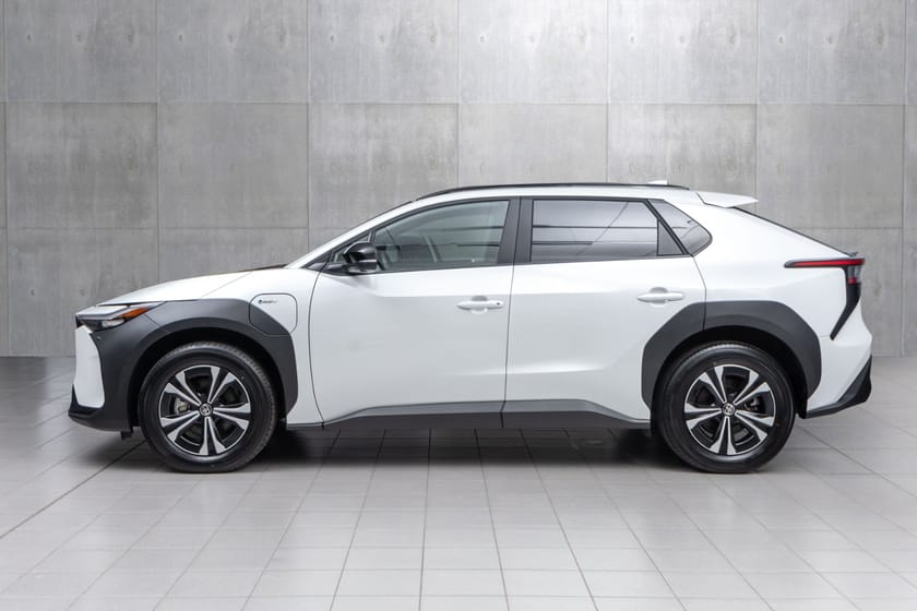 Bilde 3 av Toyota bZ4X AWD Active Tech