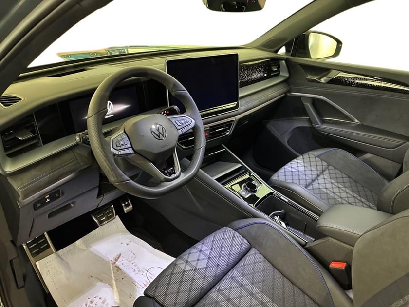 Bild 5 av Volkswagen Tayron eHybrid PB  R-LINE 1.5 272 HK 6 VXL DSG