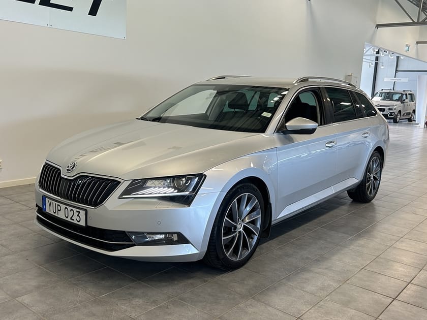 Bild 2 av Škoda Superb Kombi L&K TDI 190hk 4X4 Aut/drag
