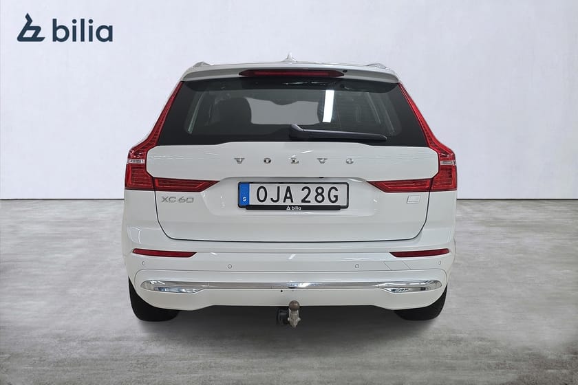 Bild 4 av Volvo XC60 Recharge T6 Core Edition /Panorama/Kamera/Keyless