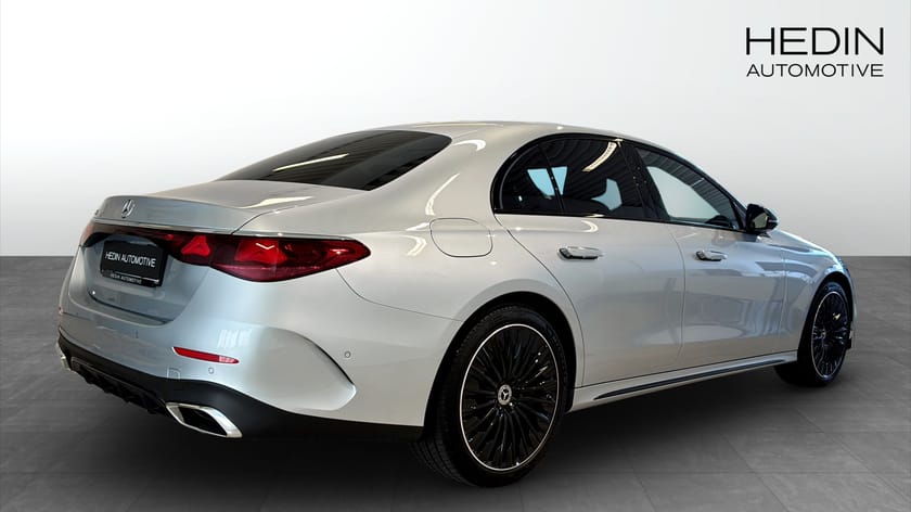 Bild 3 av Mercedes-Benz E 300 e AMG Line Burmester Dragkrok