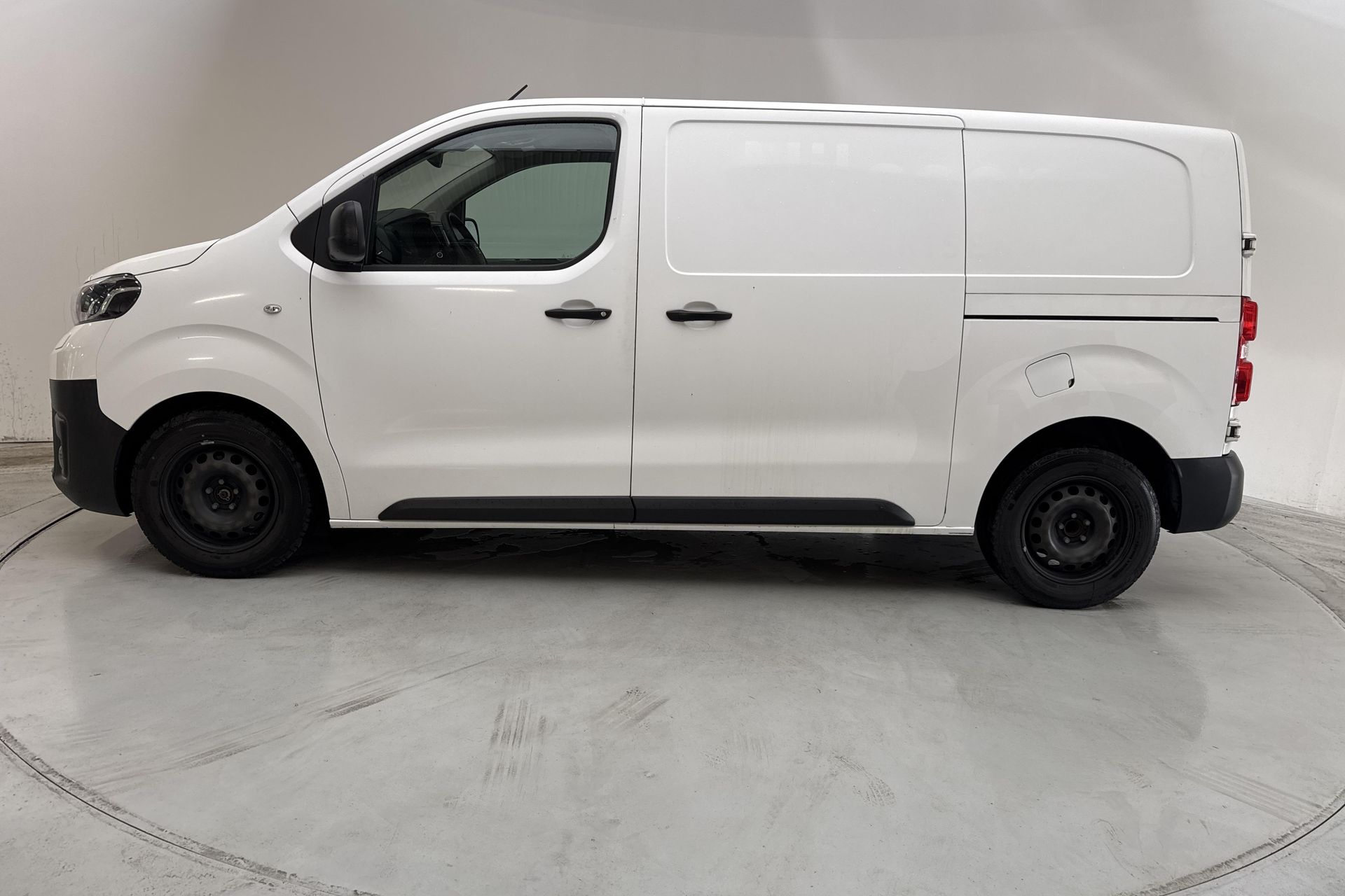 Toyota Proace 2.0 D-4D 2019, bild 2/10