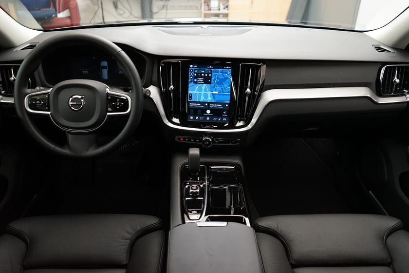 Bild 5 av Volvo V60 T6 Plus Dark Nordic Edition, Navigation, HarmanKardon PremiumSound