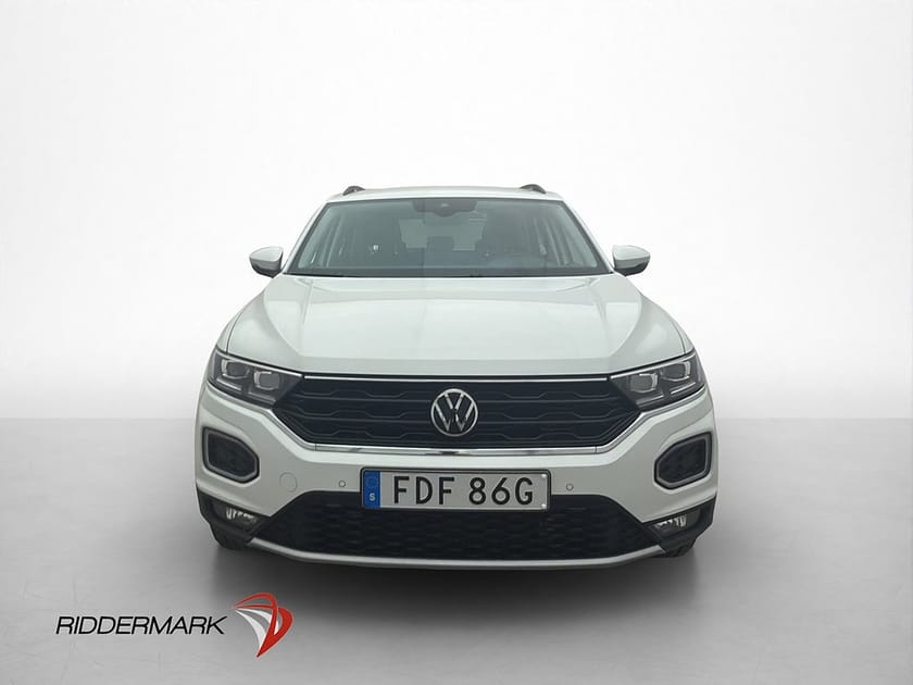 Bild 2 av Volkswagen T-Roc 1.5 TSI 150hk CarPlay Sensorer Adaptiv