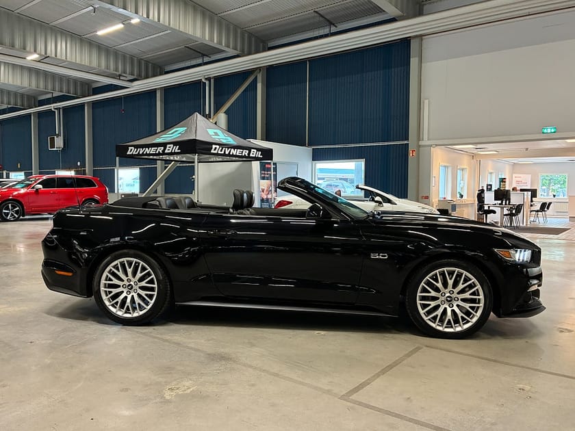 Bild 2 av Ford Mustang GT Cabriolet V8 Aut 421Hk | Performance pack | Borla