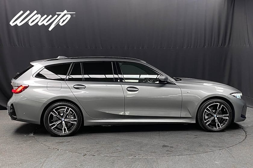 Bild 3 av BMW 330e xDrive Touring 330 292HK M-Sport /Drag /Navi /Moms