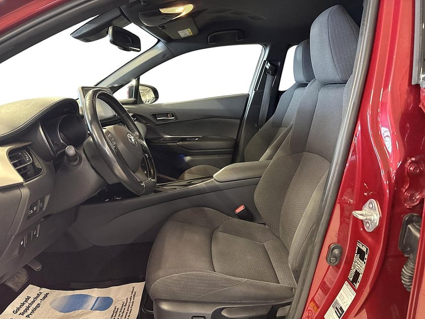 Bild 2 av Toyota C-HR Hybrid CVT X-Edition Euro 6