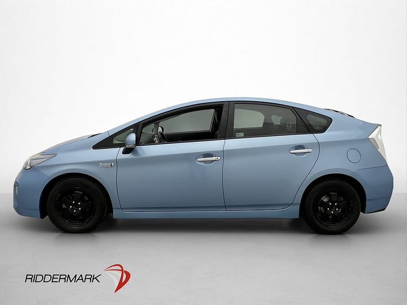 Bild 2 av Toyota Prius Plug-in Hybrid 136hk Kamera Navigation
