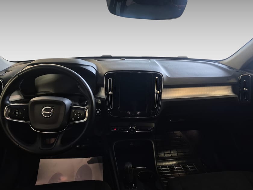 Bild 2 av Volvo XC40 D3 FWD Momentum Edition