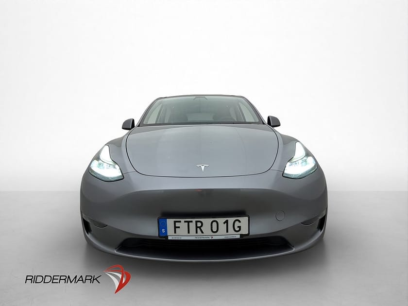 Bild 3 av Tesla Model Y Long Range AWD Kamera Autopilot Panorama MOMS