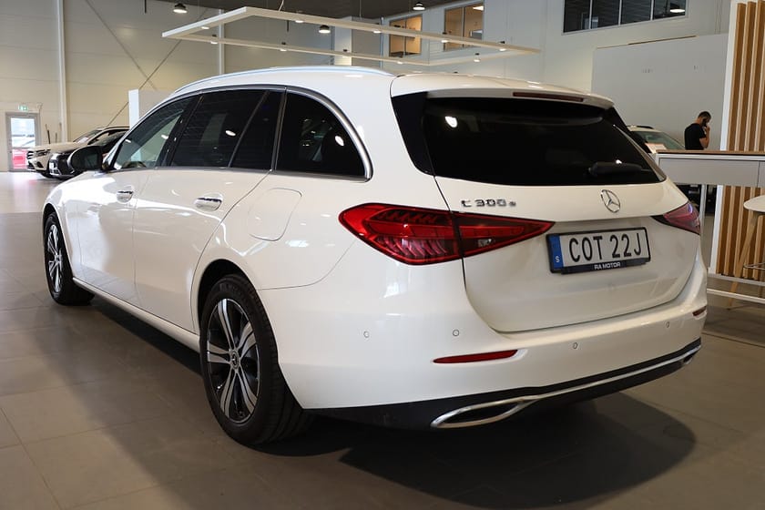 Bild 3 av Mercedes-Benz C 300 T e 9G-Tronic Avantgarde Burmester 360° Navi Leasba
