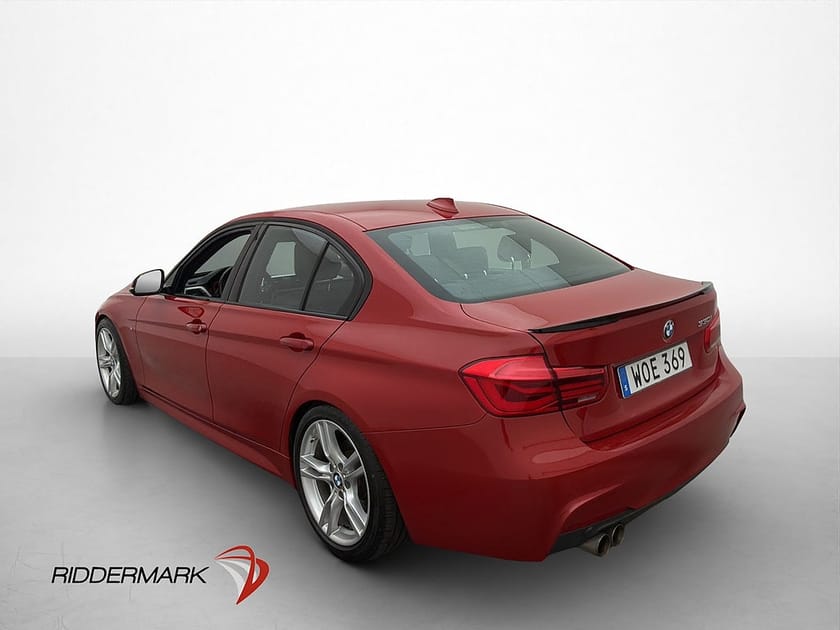 Bild 5 av BMW 330i Sedan 252hk M-Sport Skinn Navi Cockpit Bluetooth