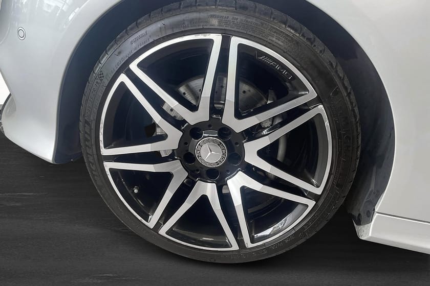 Bild 5 av Mercedes-Benz E 220 CDI BlueTEC 9G-Tronic AMG sports package Euro 6
