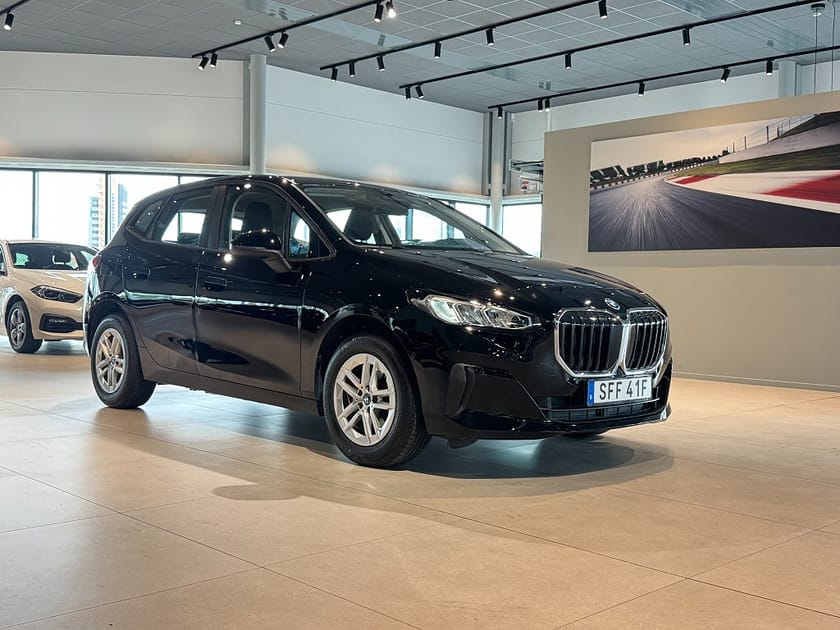 Bild 3 av BMW 225e xDrive Active Tourer Rattvärme Backkamera Stolsvärme