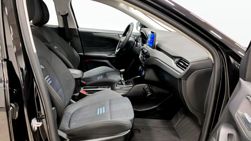 Bild 3 av Ford Focus Active 1.0 Ecoboost  E85 Manuell, 125hk
