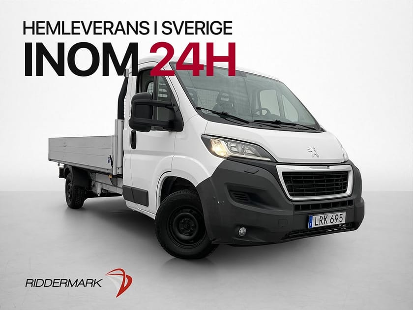 Bild 1 av Peugeot Boxer Chassi Cab FLAKBIL Ny-Kamrem Värmare 3-Sits Dragkrok Moms