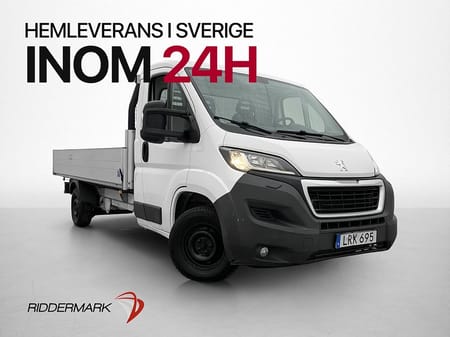 Peugeot Boxer Chassi Cab FLAKBIL Ny-Kamrem Värmare 3-Sits Dragkrok Moms
