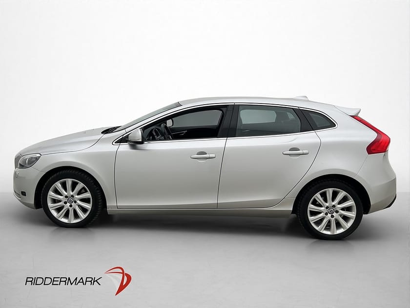 Bild 5 av Volvo V40 D4 Summum Värmare Kamera Skinn Eltsol Bluetooth