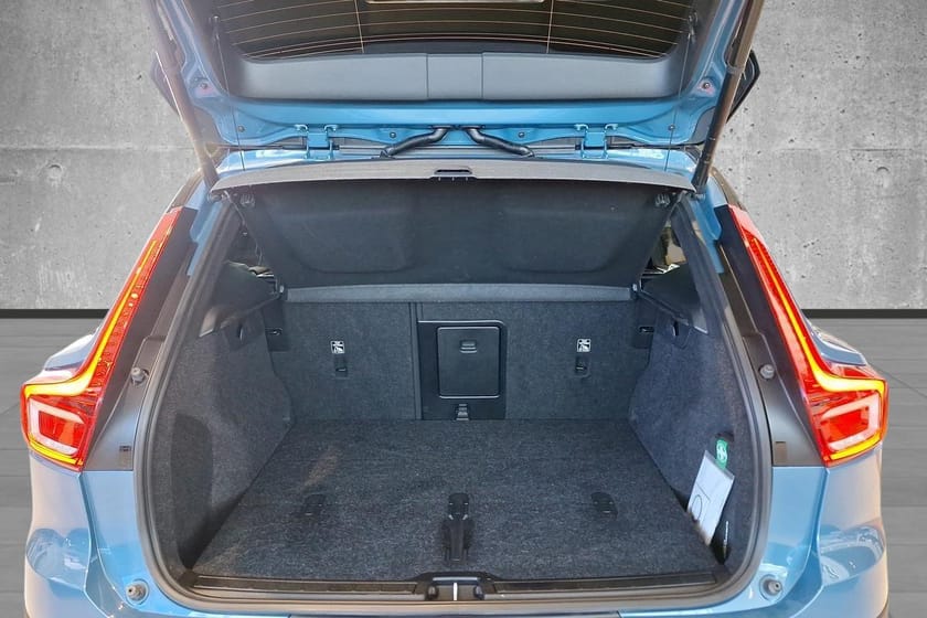 Bilde 4 av Volvo XC40 Recharge Twin Plus, Semielektrisk henger feste ++
