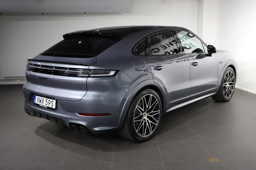Bild 5 av Porsche Cayenne E-Hybrid Coupé Black Edition