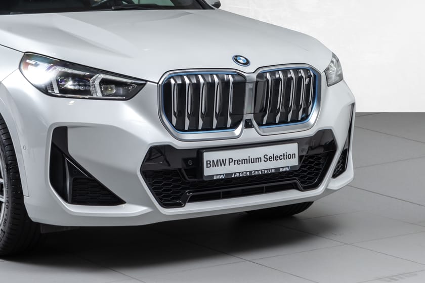 Bilde 3 av BMW iX1 xDrive30 Glasstak-Krok-Skinn-Adaptiv Cruise-Harman/Kardon