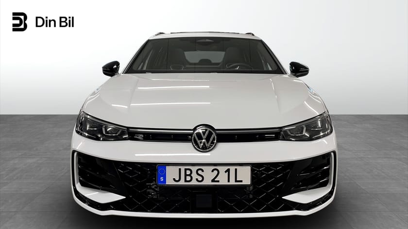 Bild 4 av Volkswagen Passat Variant eHybrid 1.5 TSI 272HK DSG / 360-Kamera & Pano