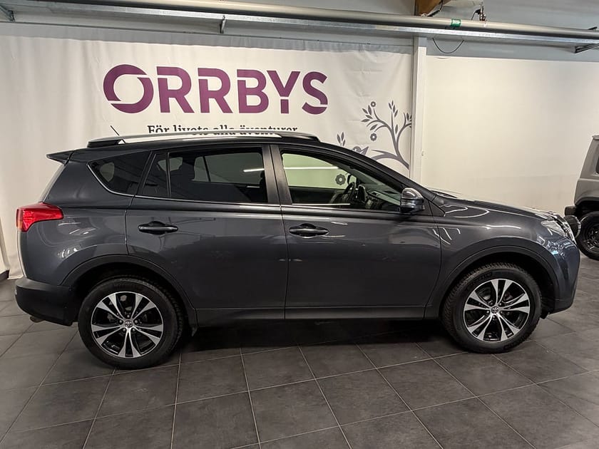 Bild 3 av Toyota RAV4 2.0 Dual VVT-i Aut AWD Multidrive S Active Style Drag