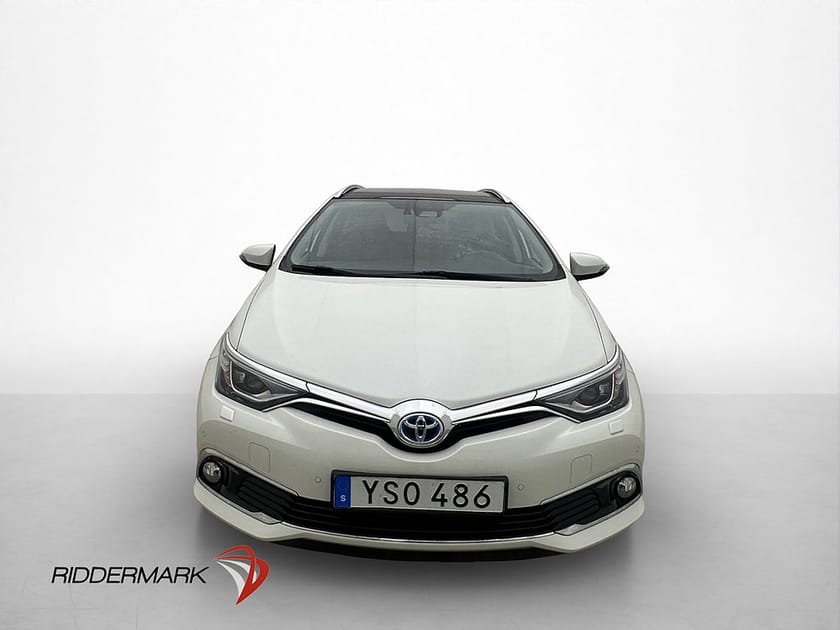 Bild 2 av Toyota Auris Touring Sports Hybrid e-CVT Executive Pano B-Kamera Navi Skinn