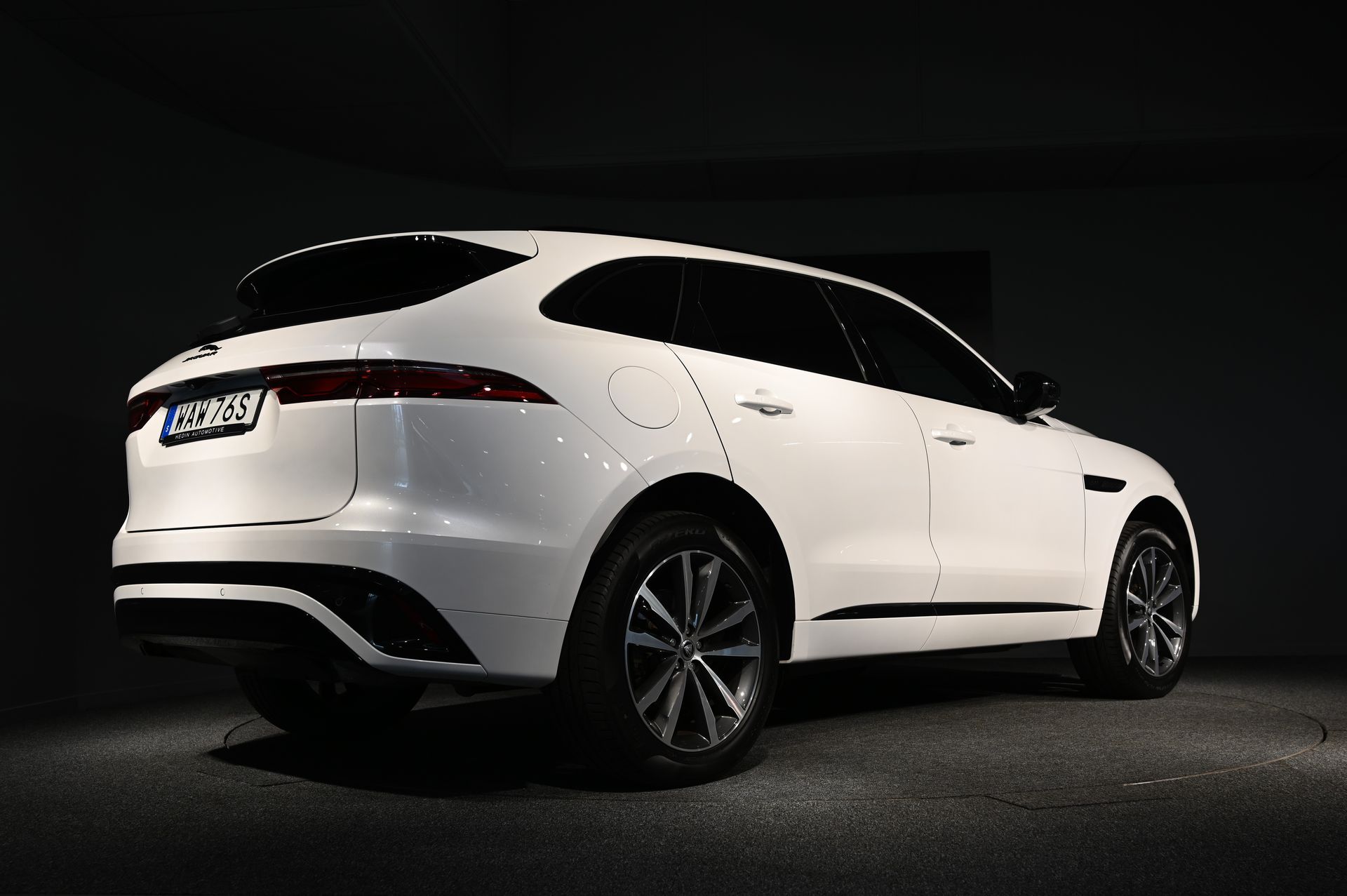 Jaguar F-Pace P400e PHEV 2024, bild 6/21