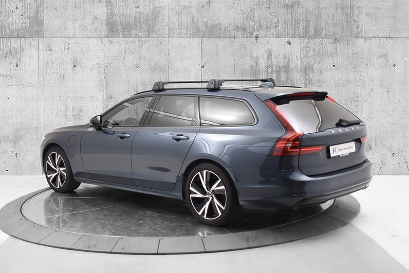 Bilde 2 av Volvo V90 T6 II 350Hk AWD R Design LR H.feste/360/H&K/Soltak