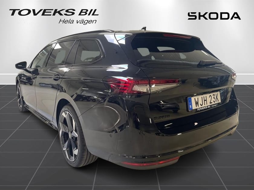 Bild 3 av Škoda Superb iV Kombi COMBI SPORTLINE 1,5 TSI 204 HK 6 VXL DSG