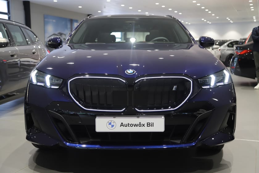 Bild 3 av BMW i5 xDrive40 Touring xDrive 40 M Sport / 21" / Pano / BW / Businesspris*
