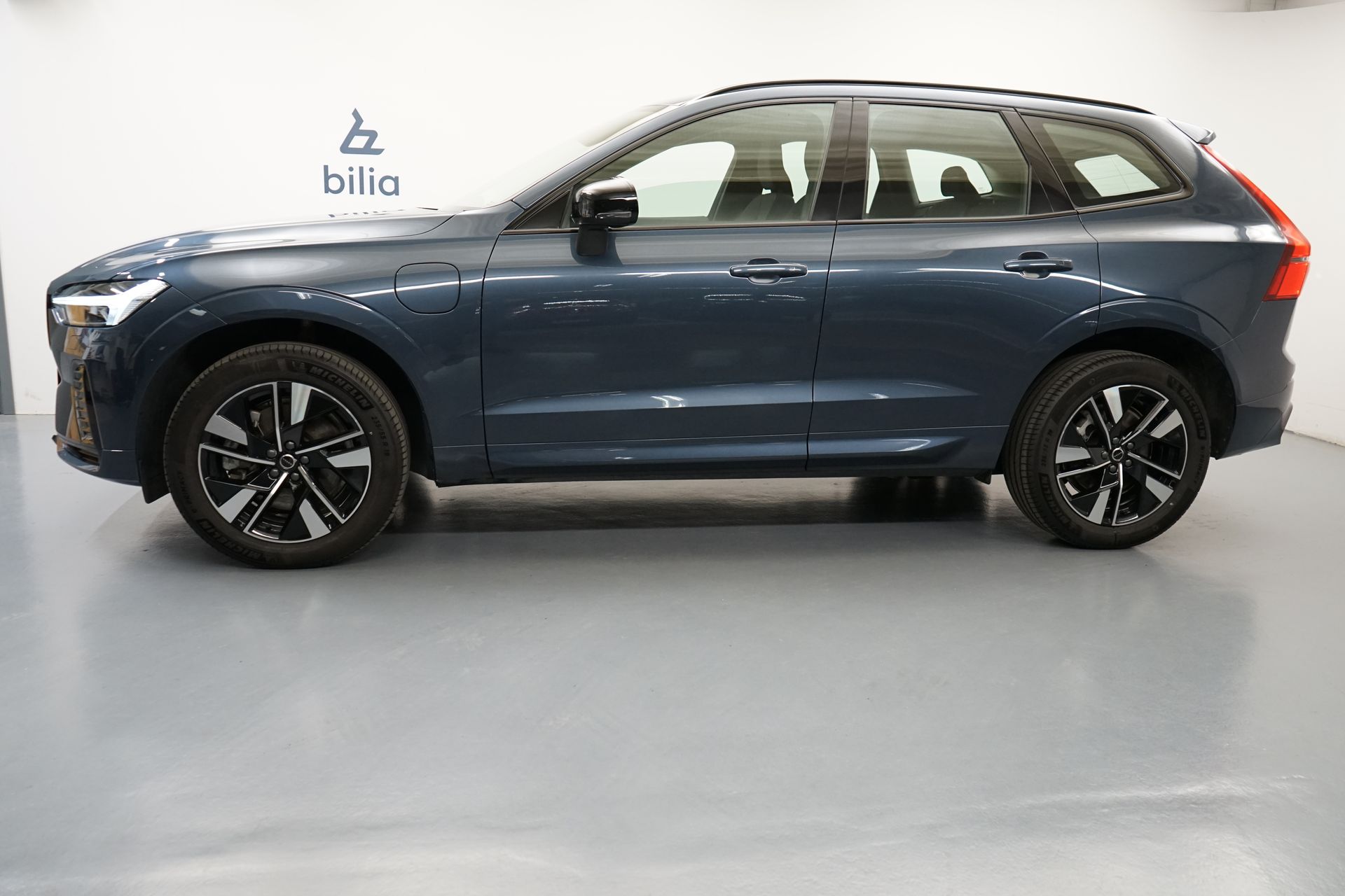 Volvo XC60 Recharge T6 AWD 2026, bild 2/10