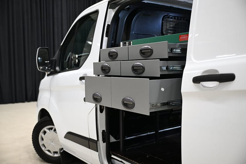 Bild 3 av Ford Transit Custom 300 130HK Automat|Dubbeldörr|Inredd|EnÄgare|NyKamrem