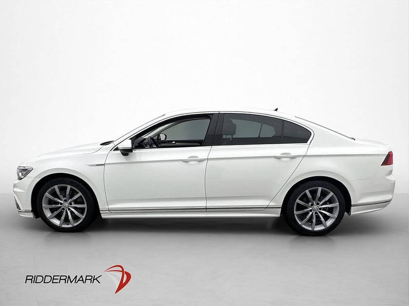 Bild 4 av Volkswagen Passat 240hk 4M R-Line Läder Kamera Cockpit Drag