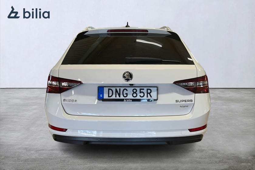 Bild 5 av Škoda Superb Kombi L&K 2,0 TDI 190 DSG 4X4 SKINN/DRAG/NAVI
