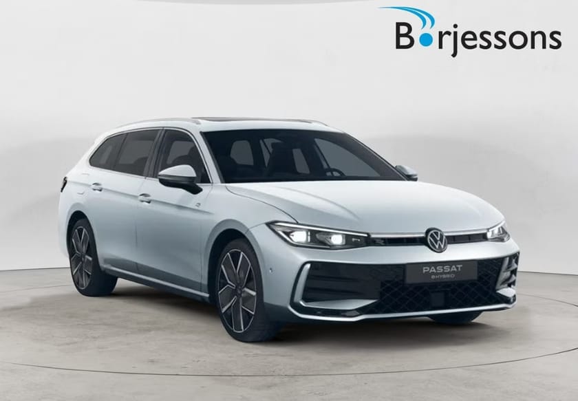 Bild 1 av Volkswagen Passat Variant eHybrid R-line SWE-edition 272 hk 124 km på el