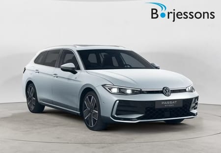 Volkswagen Passat Variant eHybrid R-line SWE-edition 272 hk 124 km på el
