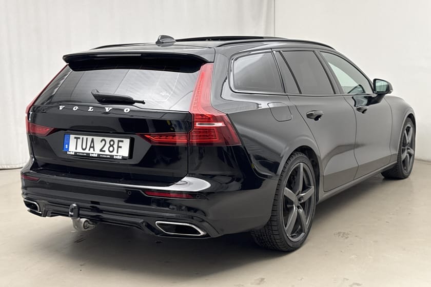 Bild 3 av Volvo V60 T6 AWD Recharge (350hk) R-Design H/K Panorama