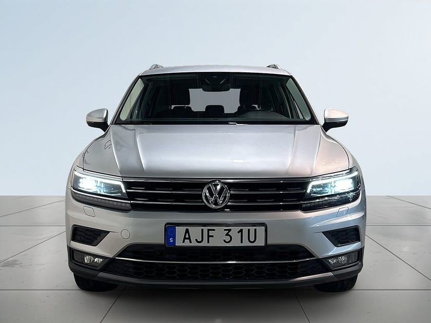 Bild 2 av Volkswagen Tiguan 2.0 4Motion GT Drag Dvärm Kamera Psens Massage S/V-hjul