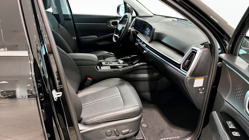 Bild 3 av Kia Sorento PHEV AUT AWD ADV PLUS SOLTAK *BUSINESS EDITION*