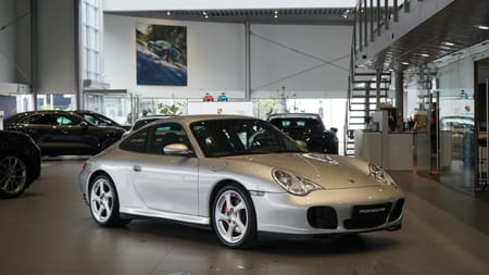Porsche 911 Carrera 4S 996