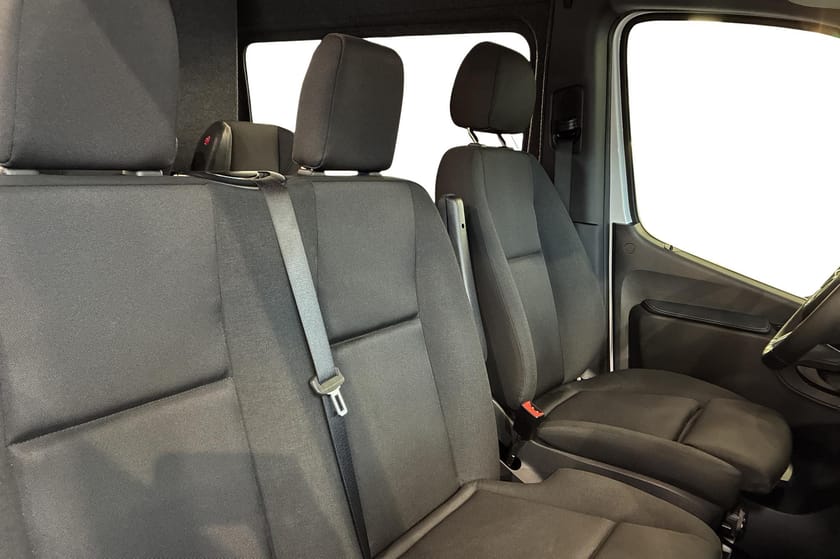 Bild 5 av Mercedes-Benz Sprinter 317 CDI RWD Panel Van Mixto A2 Select