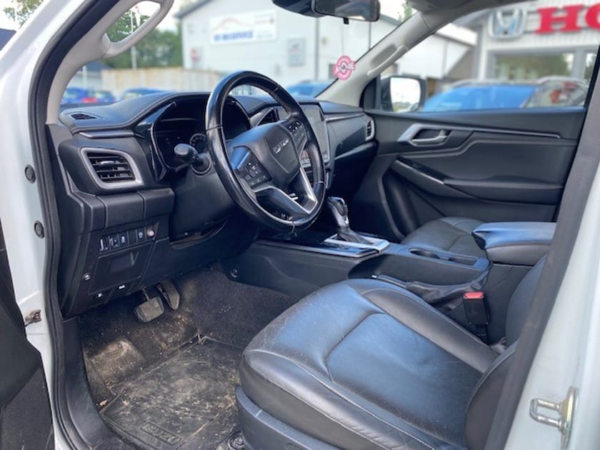 Bild 5 av Isuzu D-Max Crew Cab 1.9 4WD Aut, kåpa, drag, moms, 1 ägare