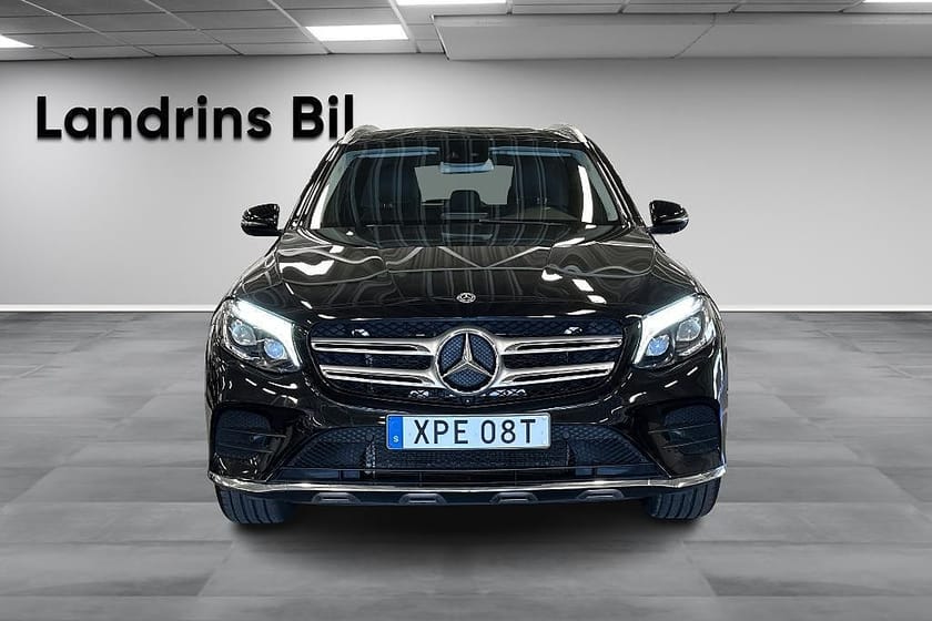 Bild 2 av Mercedes-Benz GLC 300 4MATIC 4MATIC, AMG Line, Värmare, Dragkrok, Burmester!